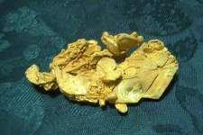 gold nugget 3.5 ounces - Click to enlarge
